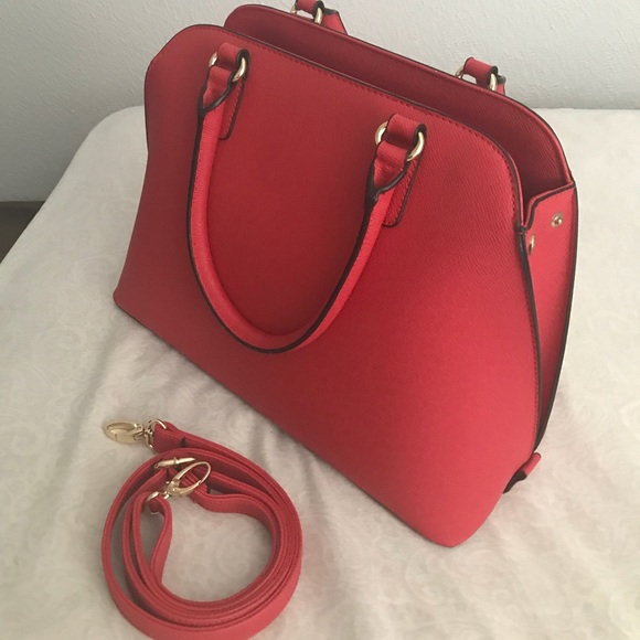 Handbag 👜 - Picture 4 of 8